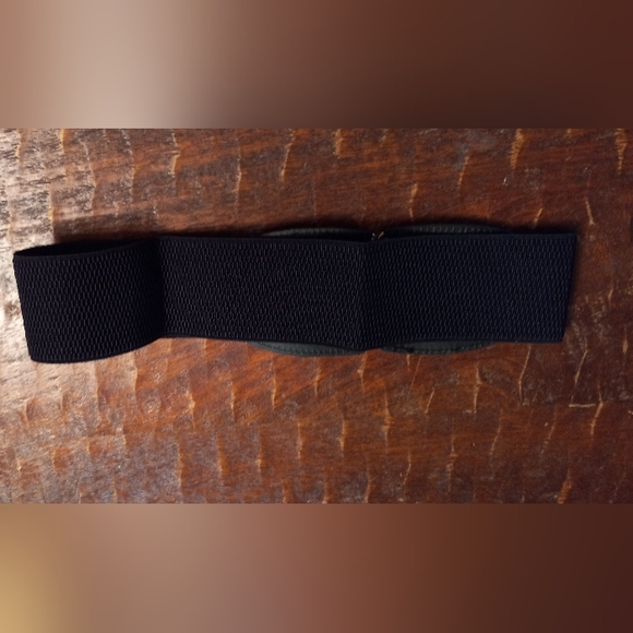 Evolutionary faux leather belt - Picture 3 of 4